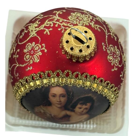 Christmas by‎ Krebs Masters on Silk Virgin and Child Ornament 90s Hand Decorated - Picture 6 of 11
